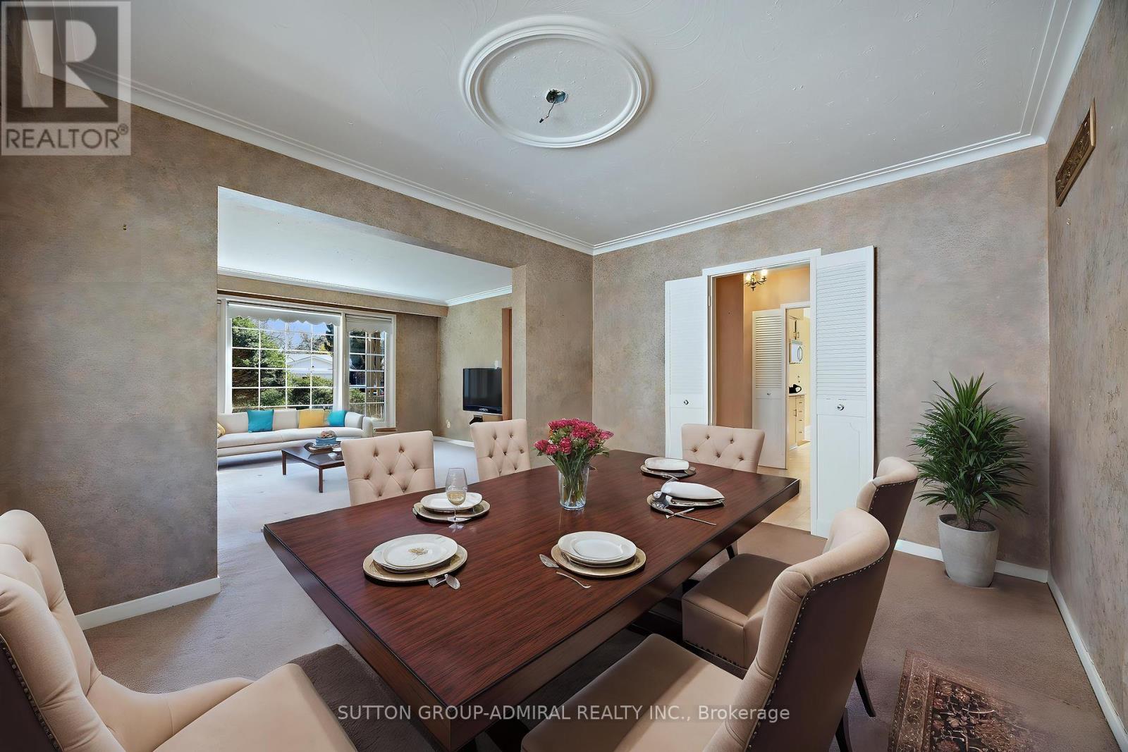 20 Mango Drive, Toronto, Ontario  M2K 2G1 - Photo 3 - C12068156