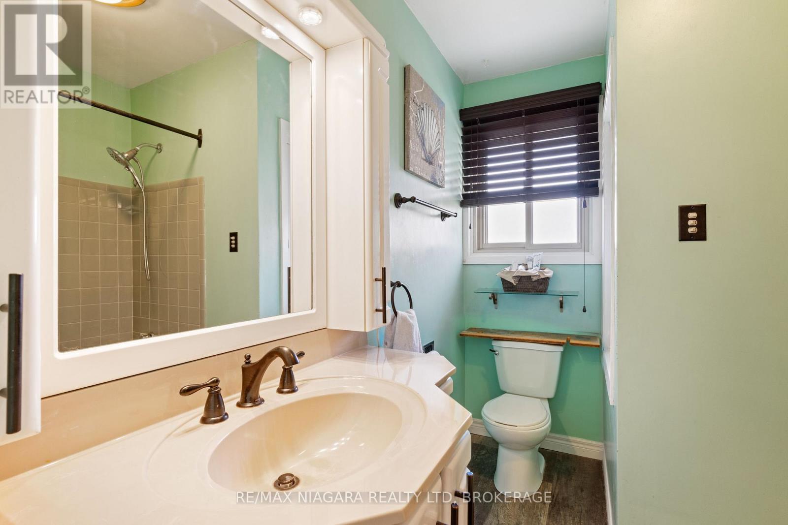 39 Viking Drive, St. Catharines, Ontario  L2M 2V4 - Photo 24 - X12068195