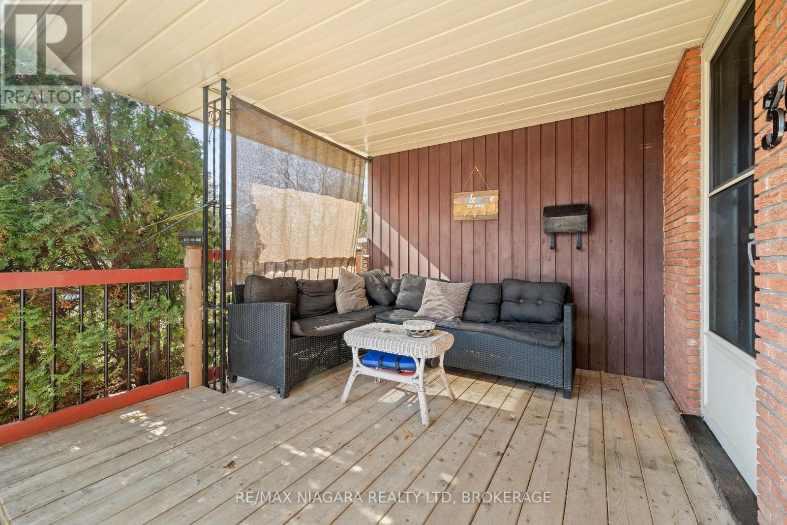 Property at 39 VIKING DRIVE image 3