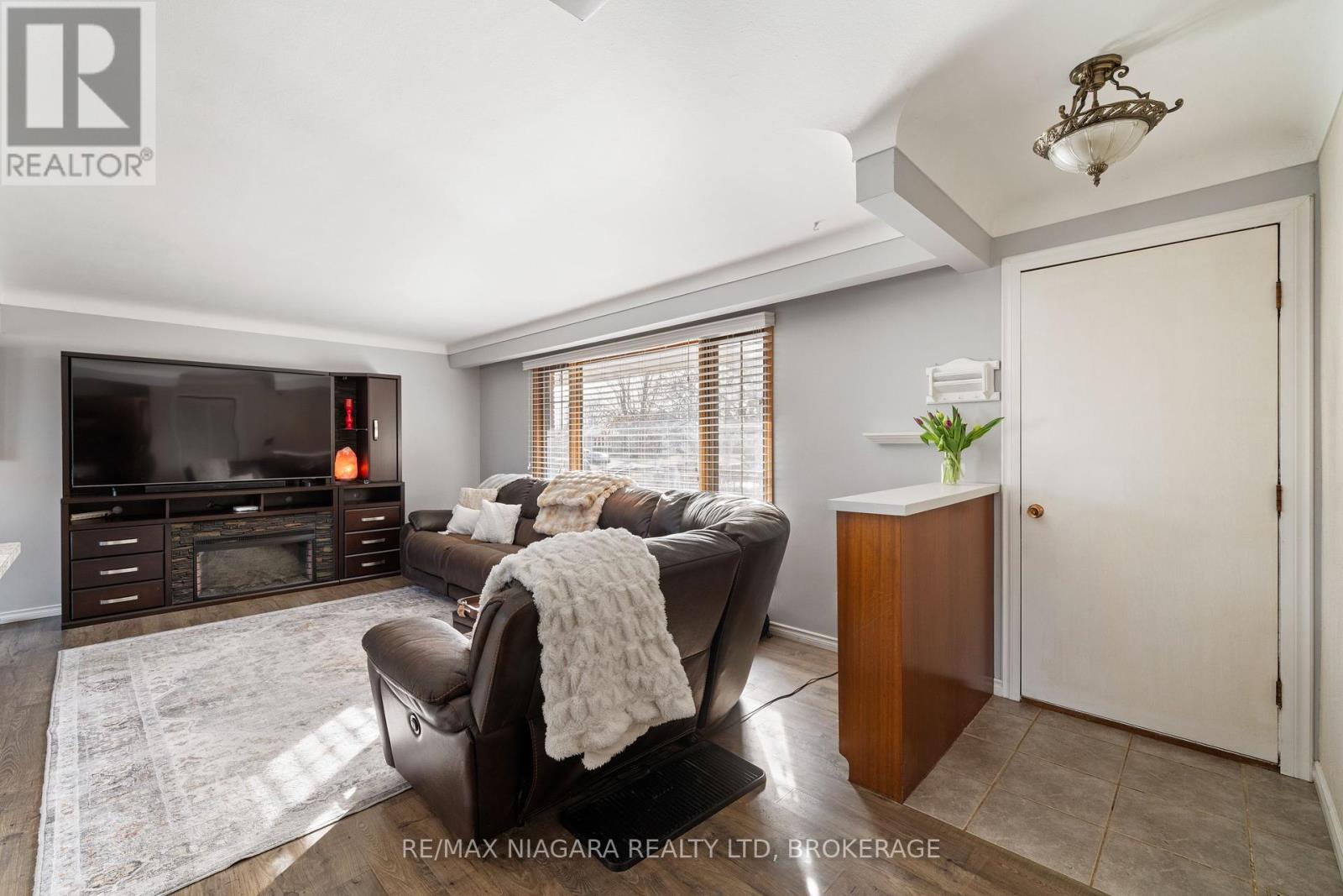 39 Viking Drive, St. Catharines, Ontario  L2M 2V4 - Photo 8 - X12068195