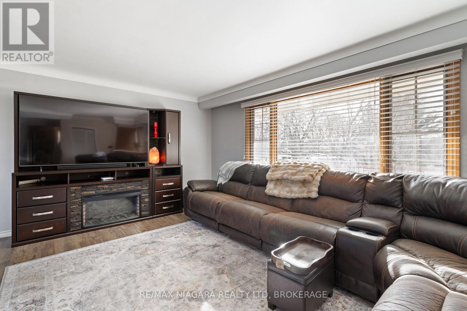 39 Viking Drive, St. Catharines, Ontario  L2M 2V4 - Photo 9 - X12068195