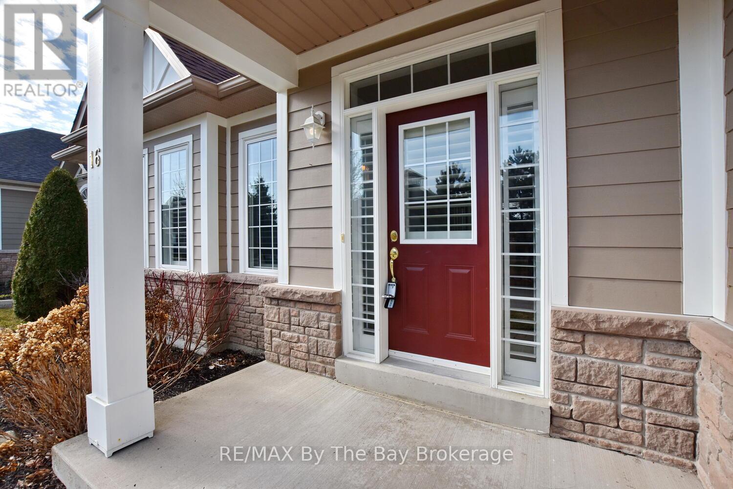 16 Clubhouse Drive, Collingwood, Ontario  L9Y 4Z6 - Photo 2 - S12068215
