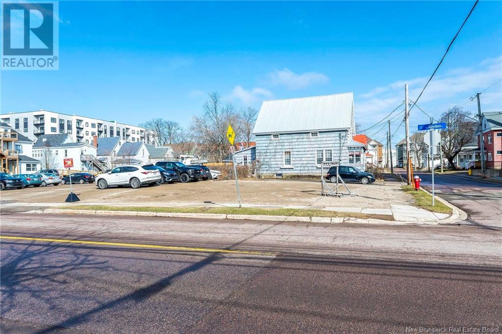 65 Gordon Street, Moncton, New Brunswick  E1C 1M3 - Photo 5 - NB115539