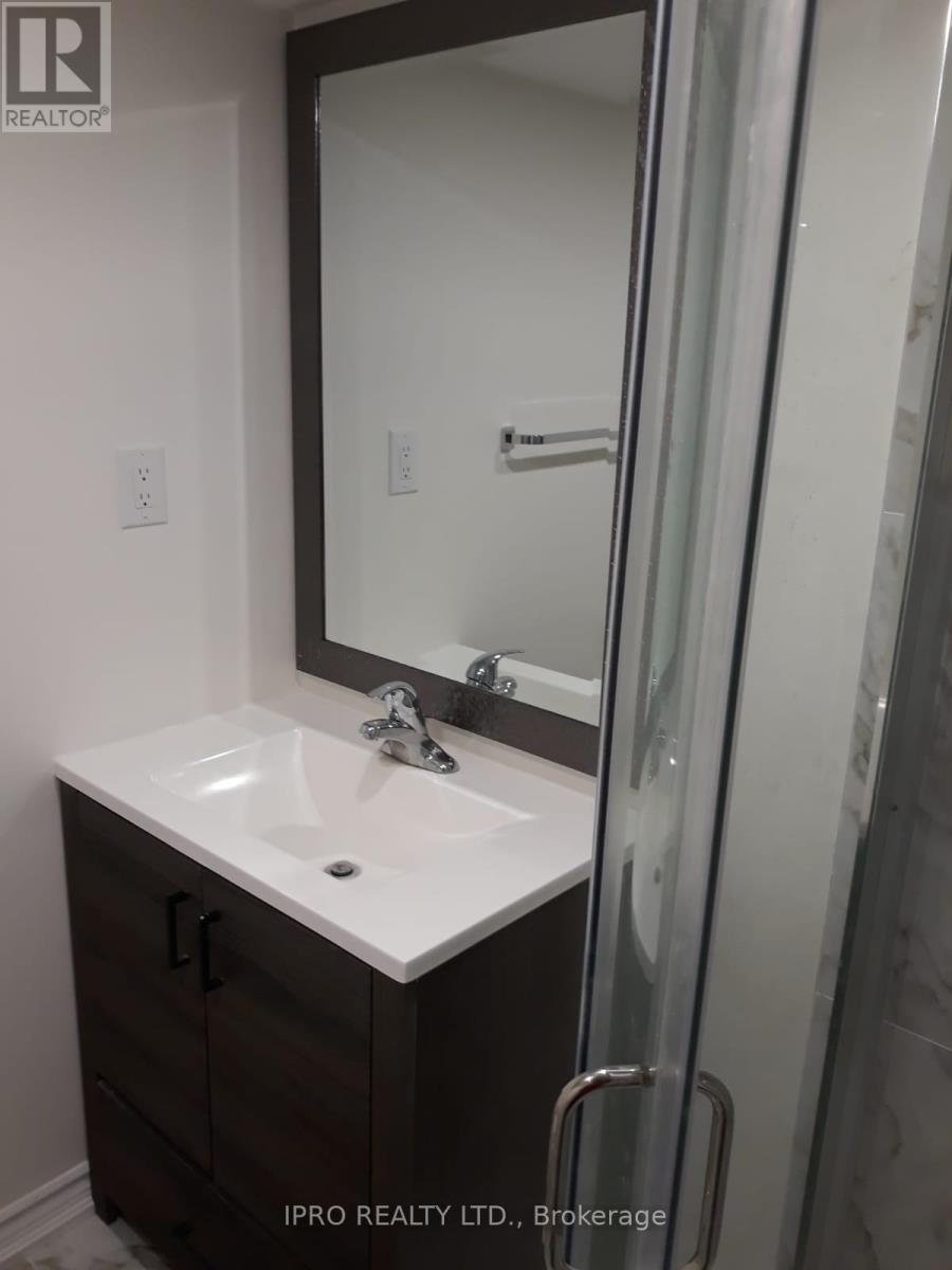 Bsmt - 4039 Coachman Circle, Mississauga, Ontario  L5M 6Y5 - Photo 14 - W12066322