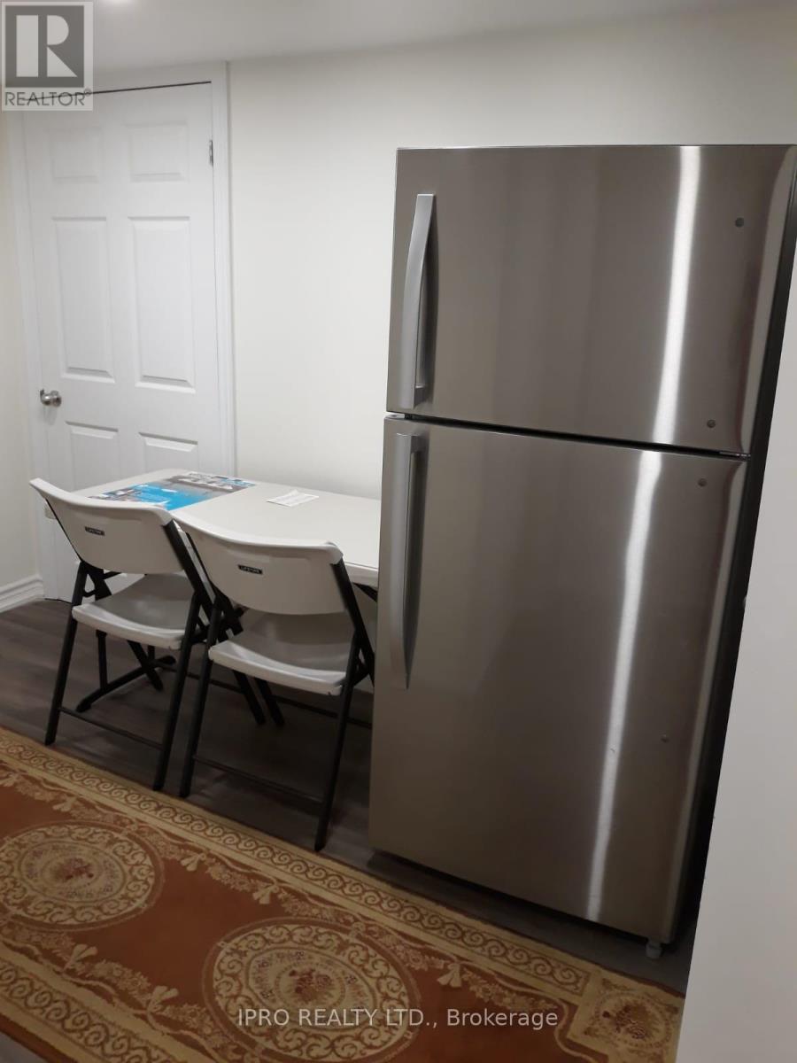 Bsmt - 4039 Coachman Circle, Mississauga, Ontario  L5M 6Y5 - Photo 16 - W12066322