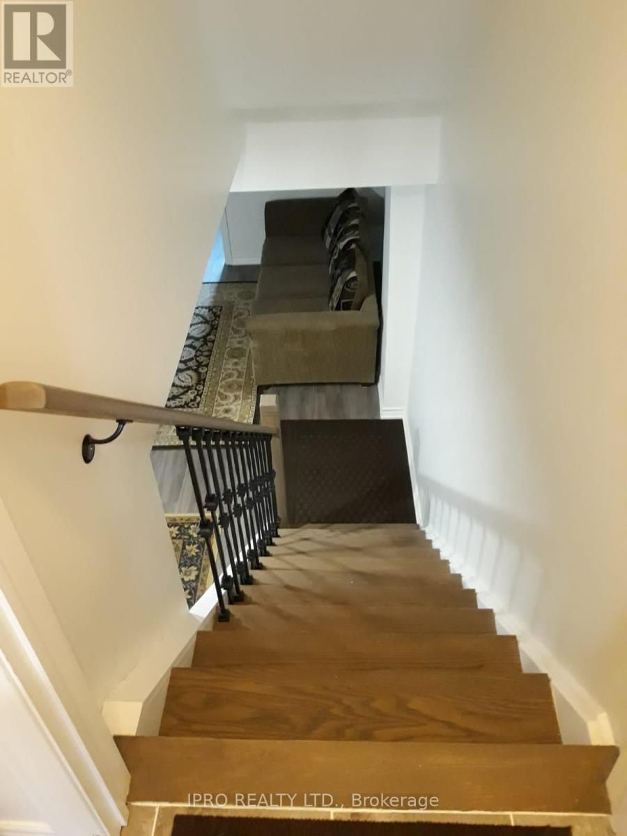 Bsmt - 4039 Coachman Circle, Mississauga, Ontario  L5M 6Y5 - Photo 18 - W12066322