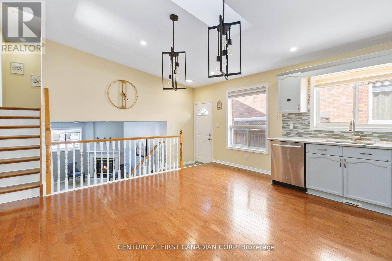 256 White Sands Drive, London South, Ontario  N6M 1H9 - Photo 15 - X12068232