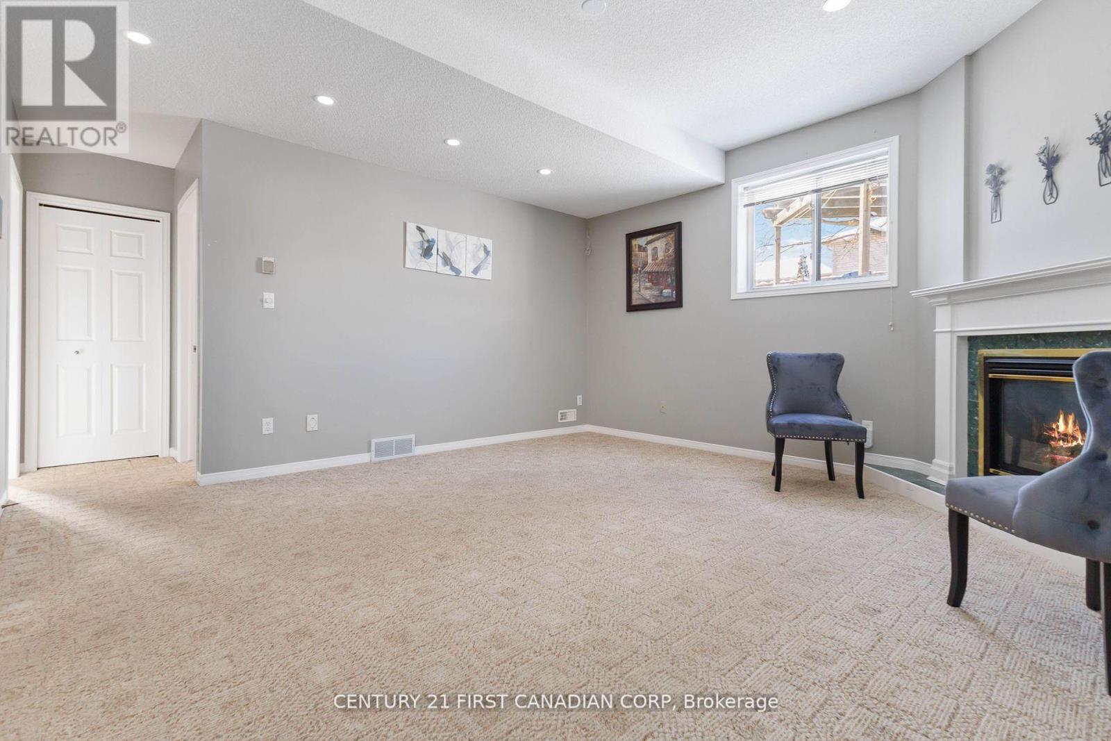256 White Sands Drive, London South, Ontario  N6M 1H9 - Photo 22 - X12068232