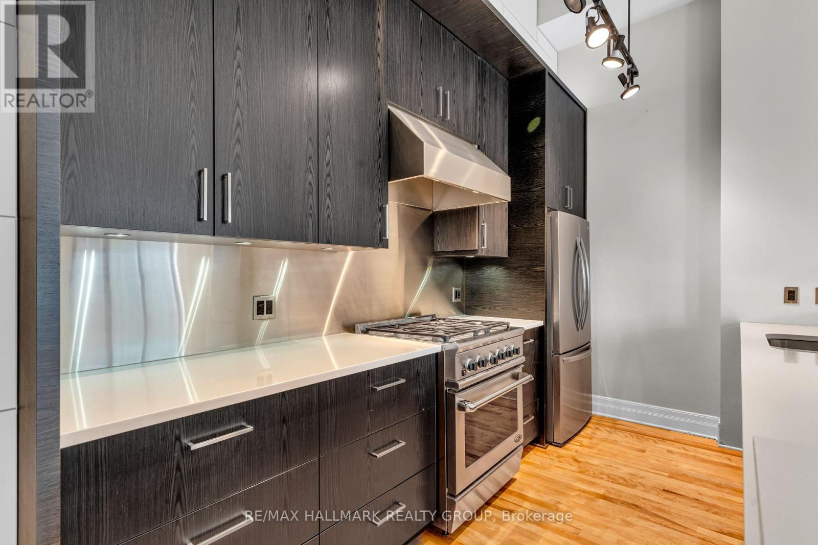 Property at 206 - 420 BERKLEY AVENUE image 5