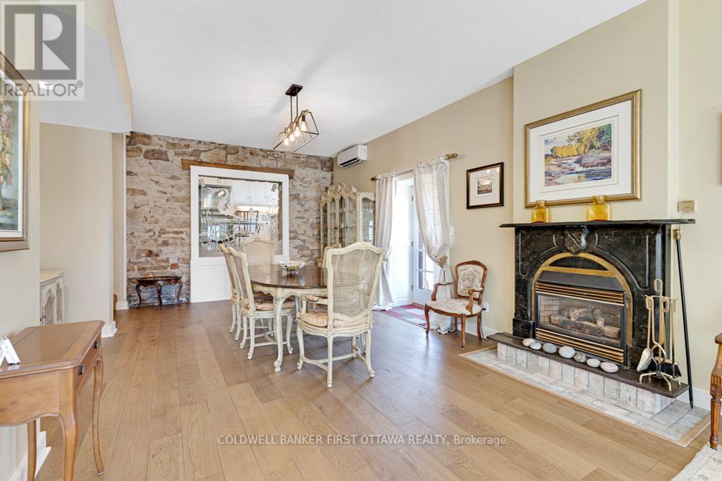 5b Lewis Street, Perth, Ontario  K7H 1M6 - Photo 11 - X12068254