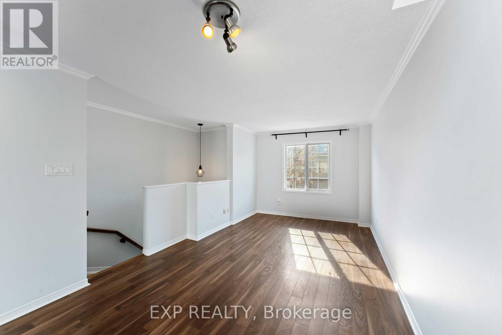 Property at 21 YORKVILLE STREET image 5
