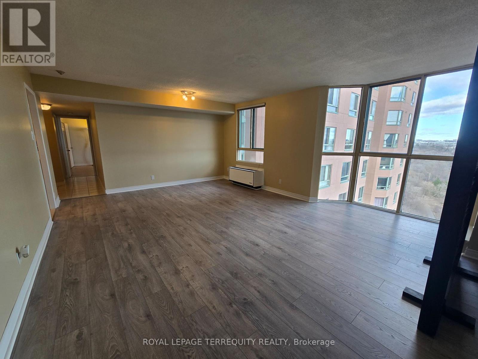 1209 - 61 Markbrook Lane, Toronto, Ontario  M9V 5E7 - Photo 5 - W12065154