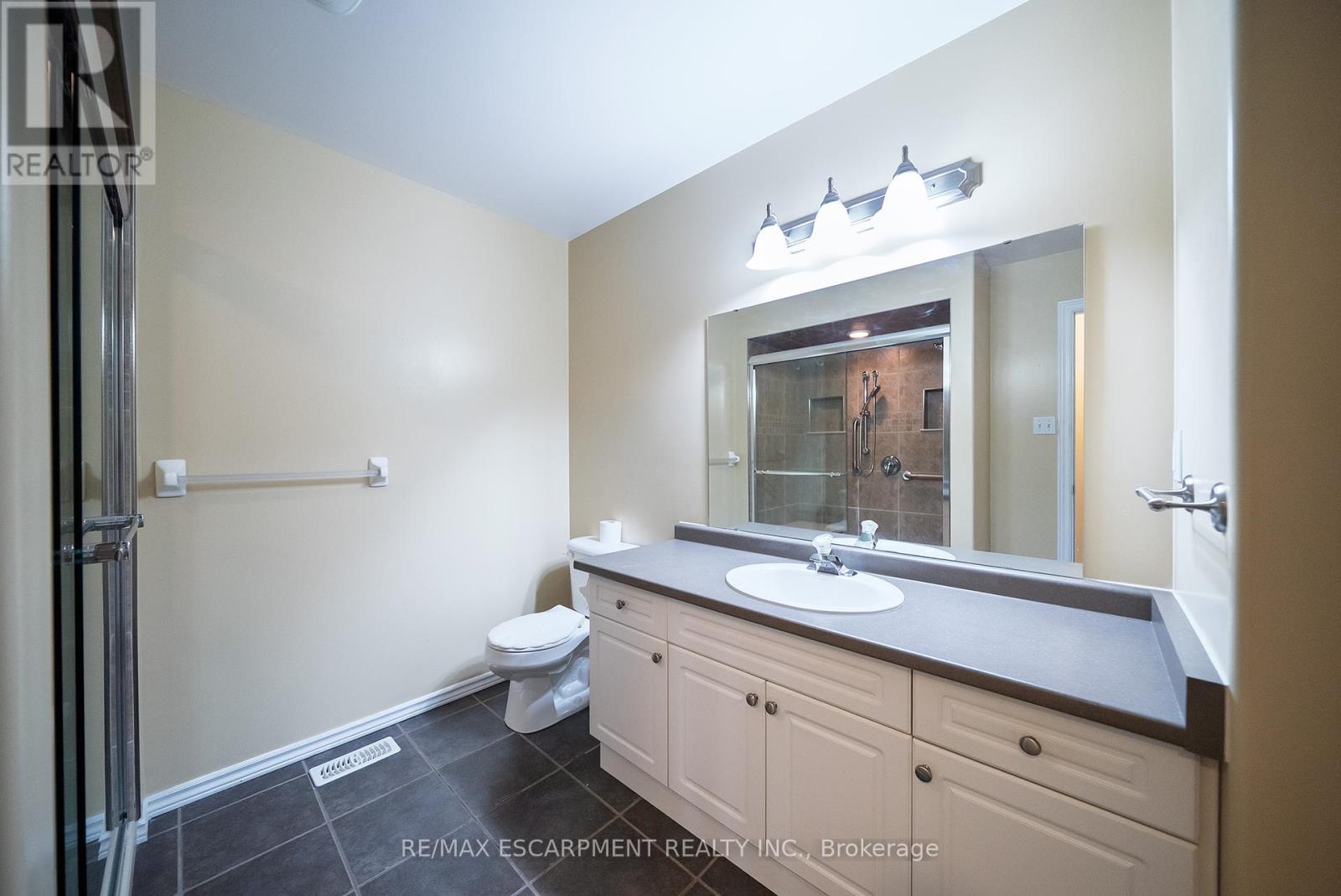 35 - 35 Stratford Terrace, Brantford, Ontario  N3T 6R8 - Photo 19 - X12068234