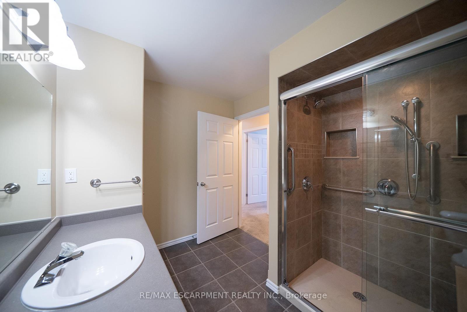 35 - 35 Stratford Terrace, Brantford, Ontario  N3T 6R8 - Photo 20 - X12068234
