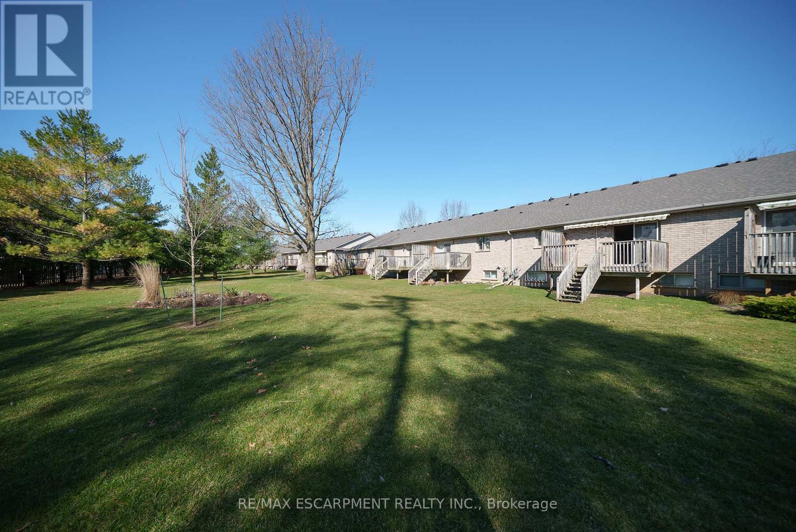 35 - 35 Stratford Terrace, Brantford, Ontario  N3T 6R8 - Photo 32 - X12068234