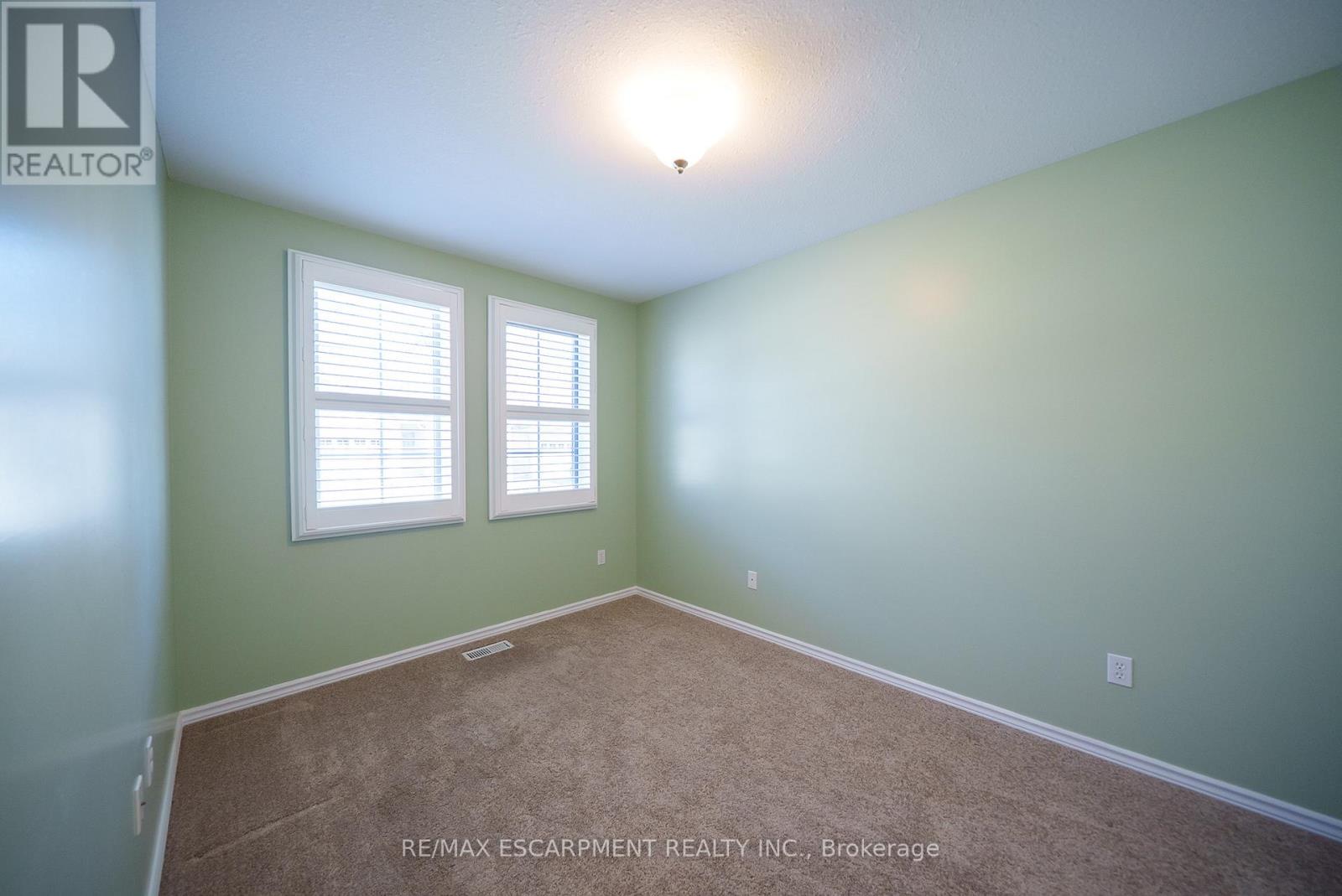 35 - 35 Stratford Terrace, Brantford, Ontario  N3T 6R8 - Photo 4 - X12068234