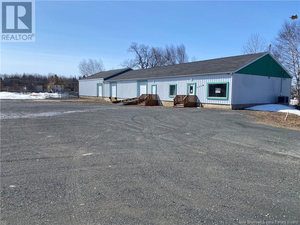 1318 Miramichi Avenue, Bathurst, New Brunswick  E2A 1Y2 - Photo 2 - NB115786