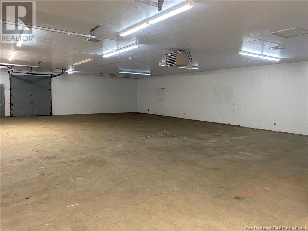 1318 Miramichi Avenue, Bathurst, New Brunswick  E2A 1Y2 - Photo 8 - NB115786