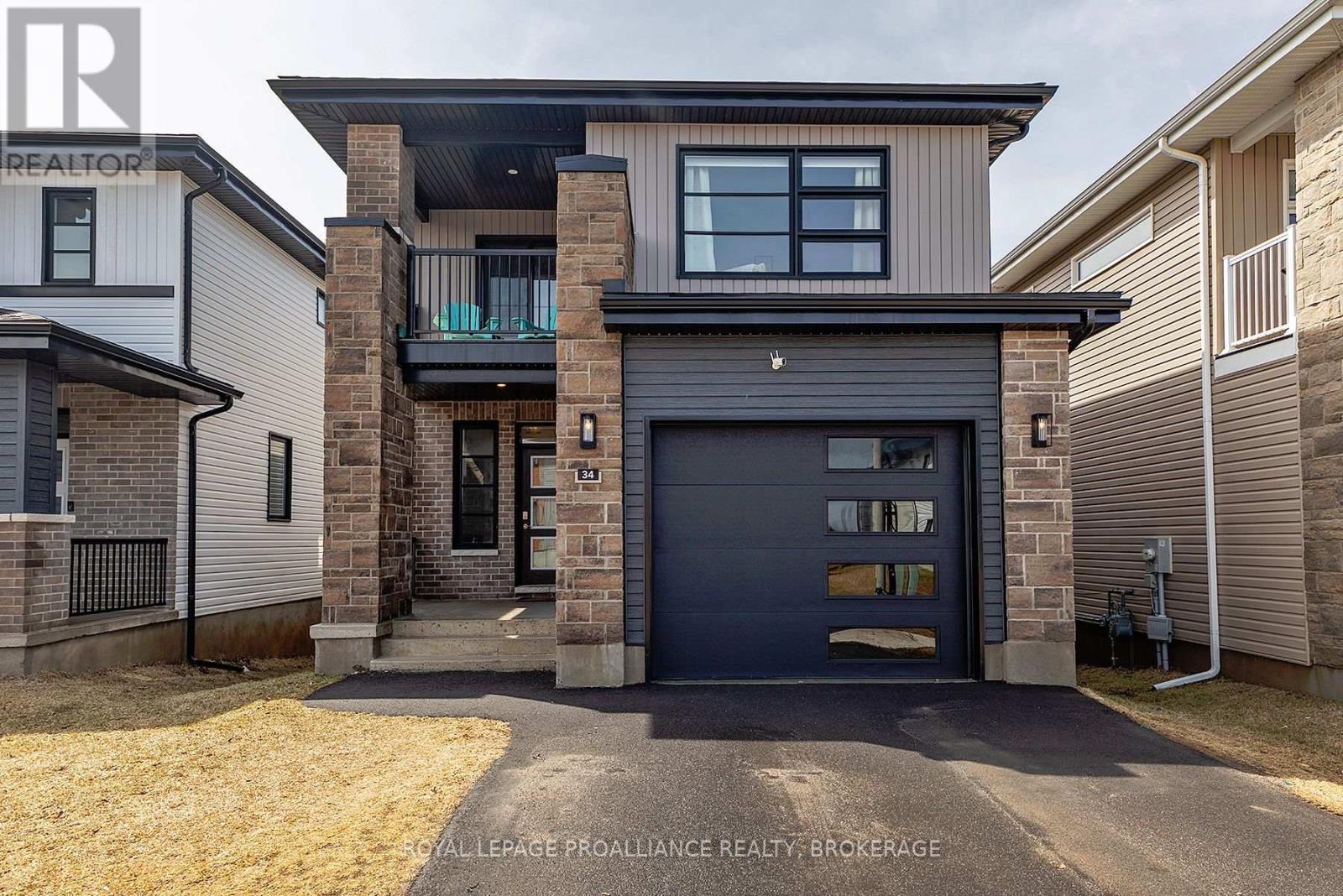 Property at 34 ERIE COURT image 2