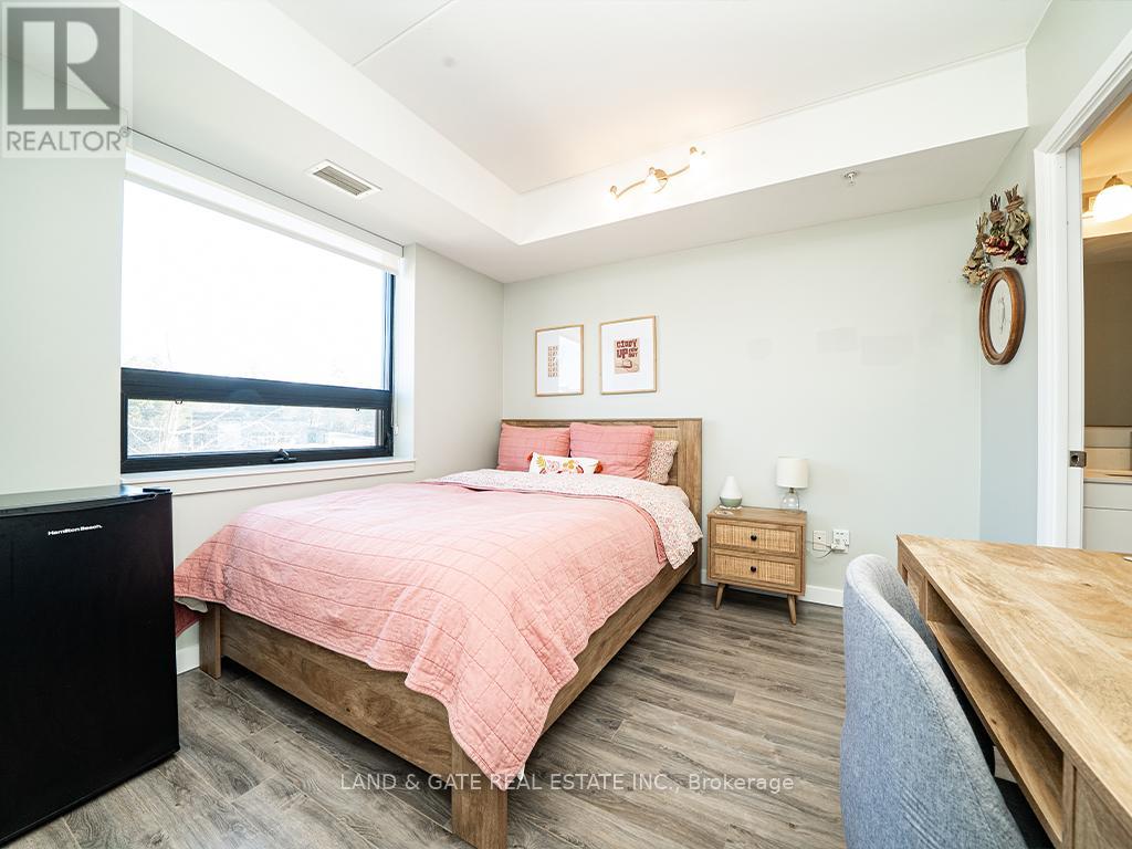 102 - 1291 Gordon Street, Guelph, Ontario  N1G 5H7 - Photo 10 - X12068326