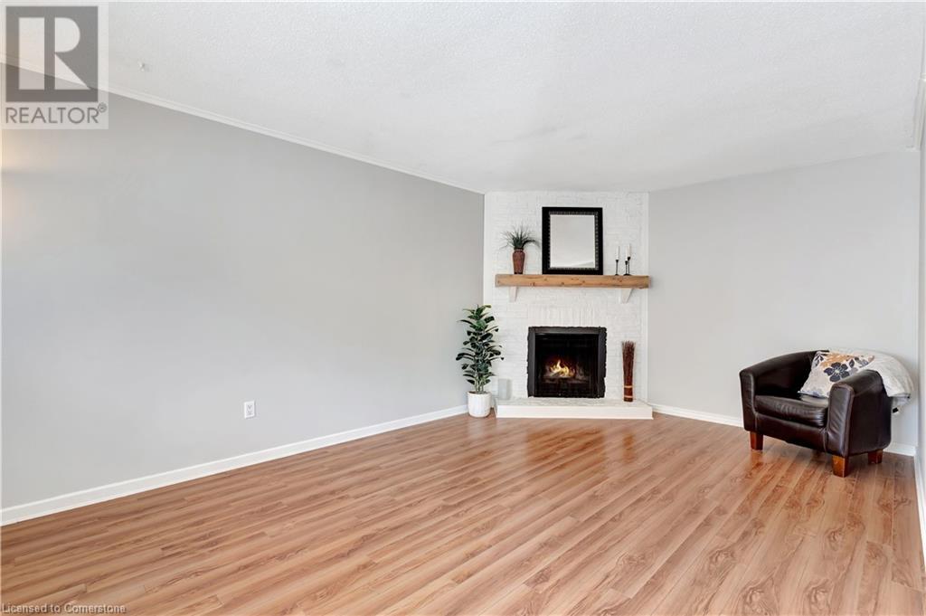 Property at 121 UNIVERSITY Avenue E Unit# 74 image 4