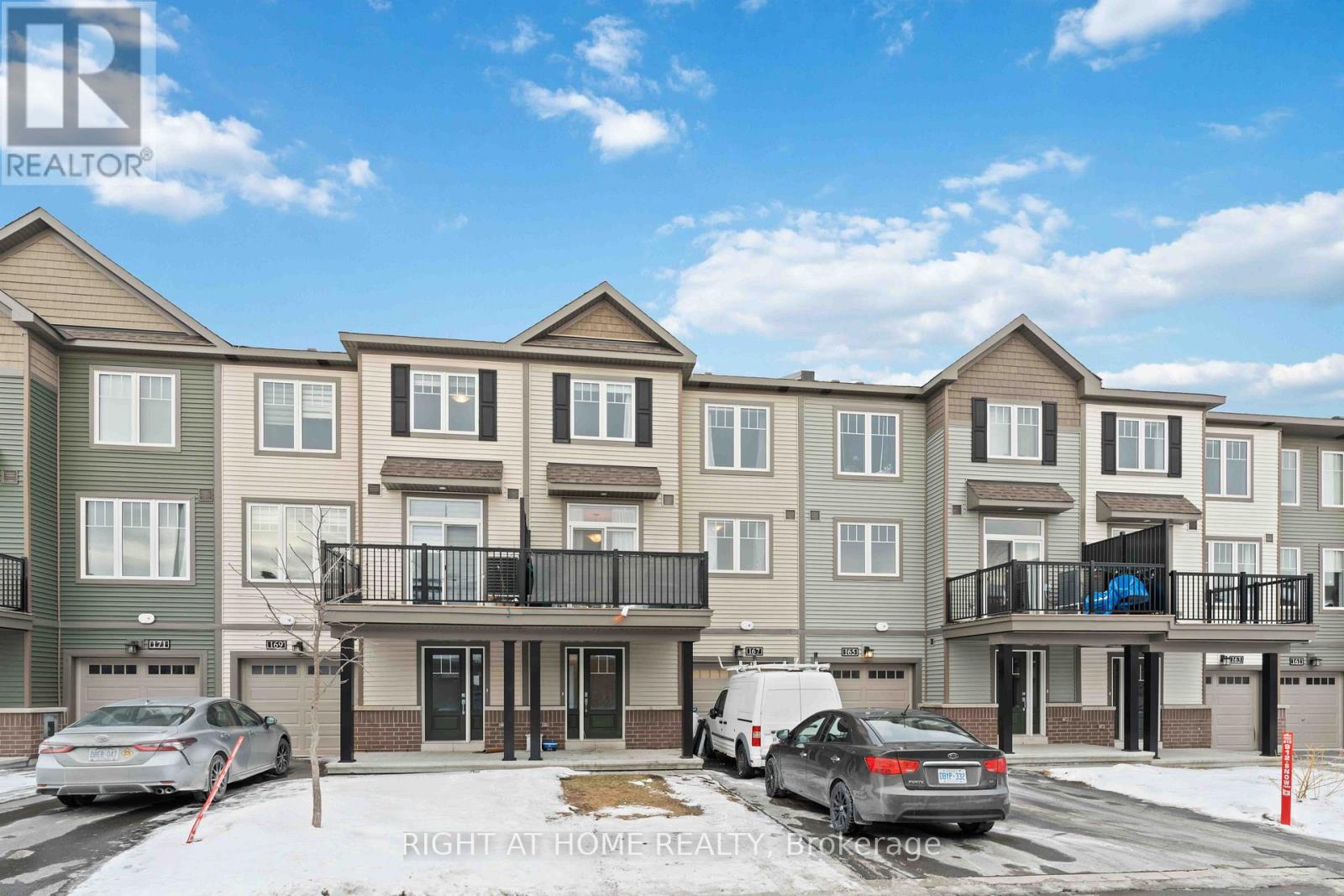 Property at 167 ATTWELL PRIVATE image 1