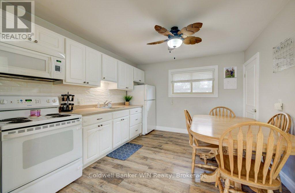 289 Birmingham Street E, Wellington North, Ontario  N0G 2L2 - Photo 10 - X12068306