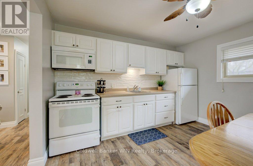 289 Birmingham Street E, Wellington North, Ontario  N0G 2L2 - Photo 11 - X12068306