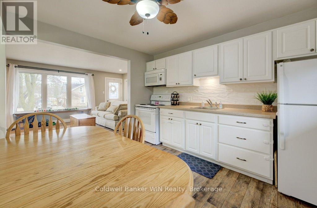 289 Birmingham Street E, Wellington North, Ontario  N0G 2L2 - Photo 13 - X12068306