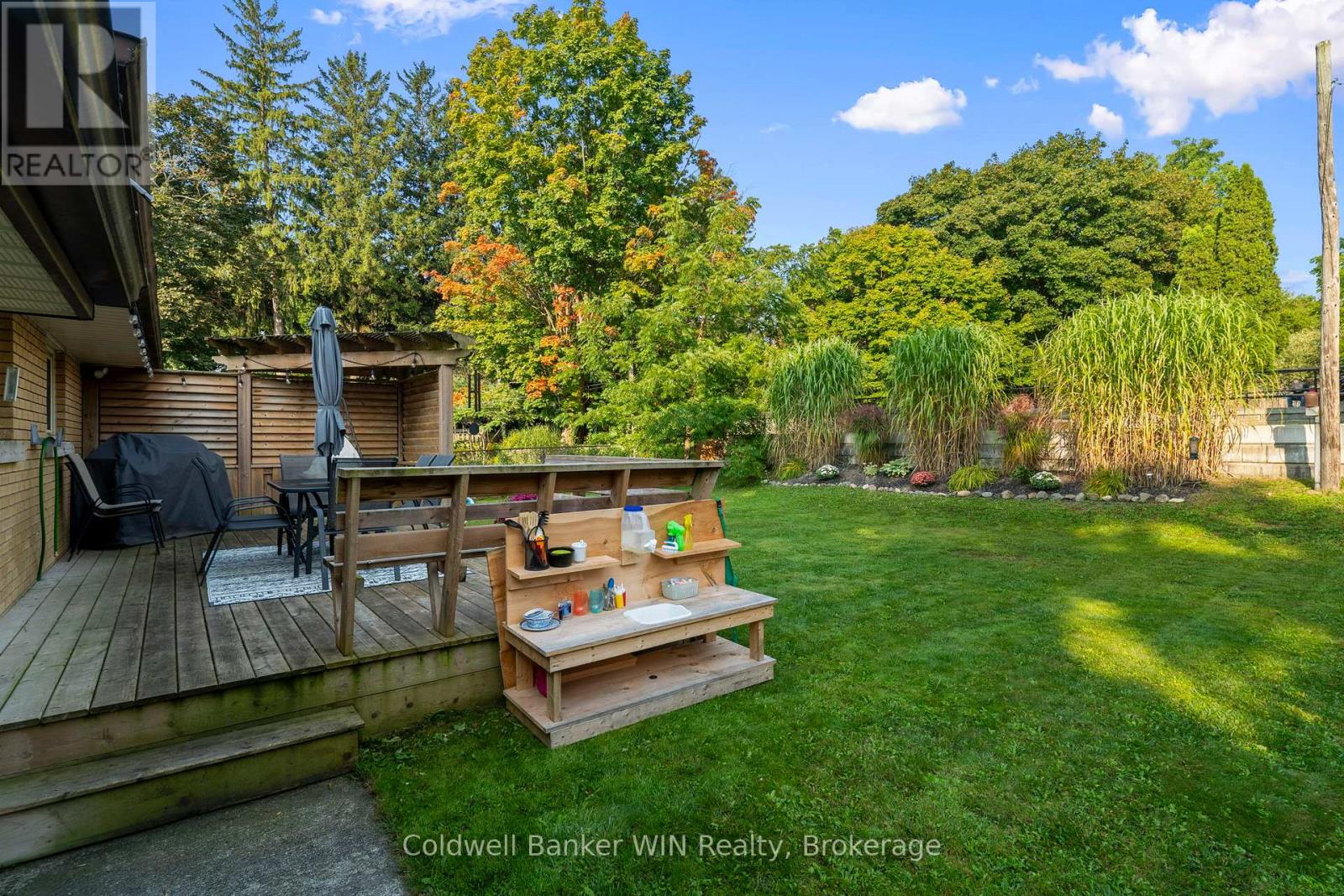 289 Birmingham Street E, Wellington North, Ontario  N0G 2L2 - Photo 33 - X12068306