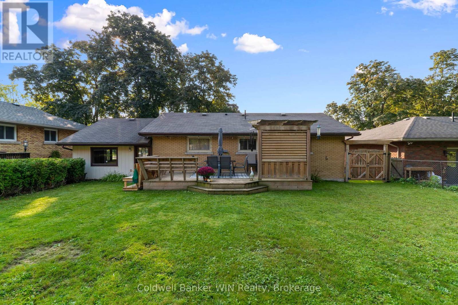 289 Birmingham Street E, Wellington North, Ontario  N0G 2L2 - Photo 35 - X12068306