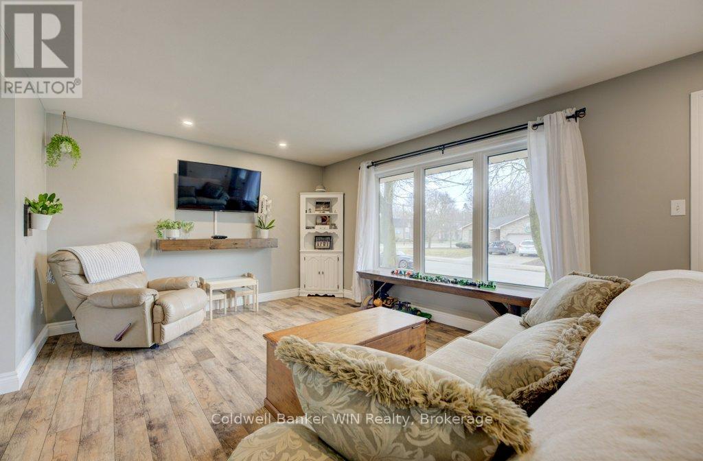 289 Birmingham Street E, Wellington North, Ontario  N0G 2L2 - Photo 7 - X12068306