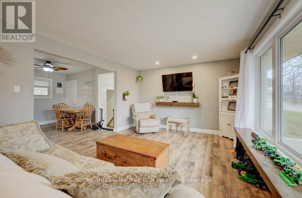 289 Birmingham Street E, Wellington North, Ontario  N0G 2L2 - Photo 8 - X12068306