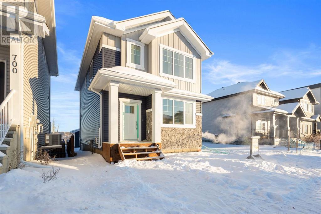 Property at 696 Athabasca Avenue image 1