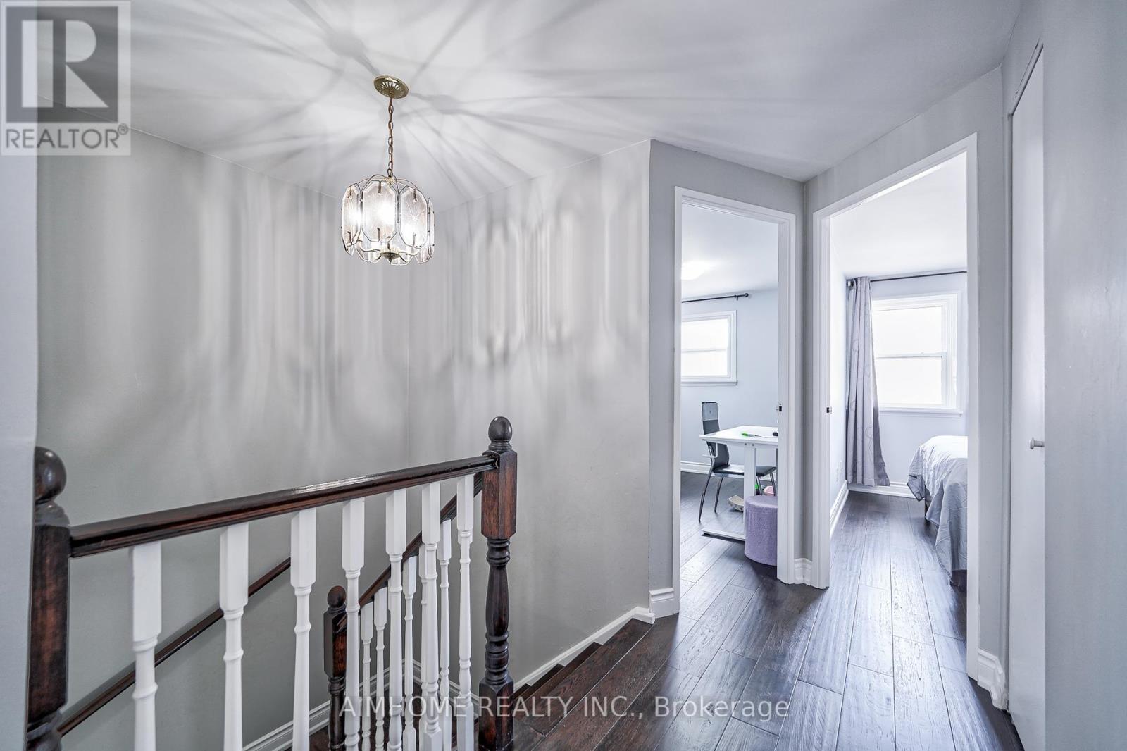 1692 John Street, Markham, Ontario  L3T 1Y9 - Photo 21 - N12068288