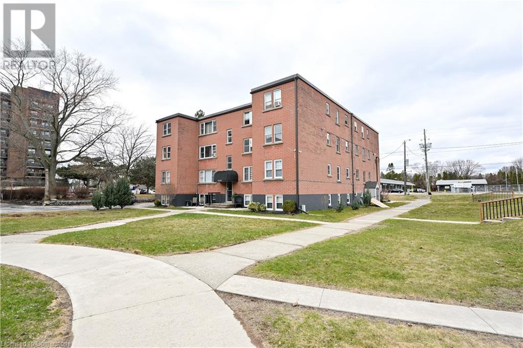 Property at 2418 NEW Street Unit# 11 image 3