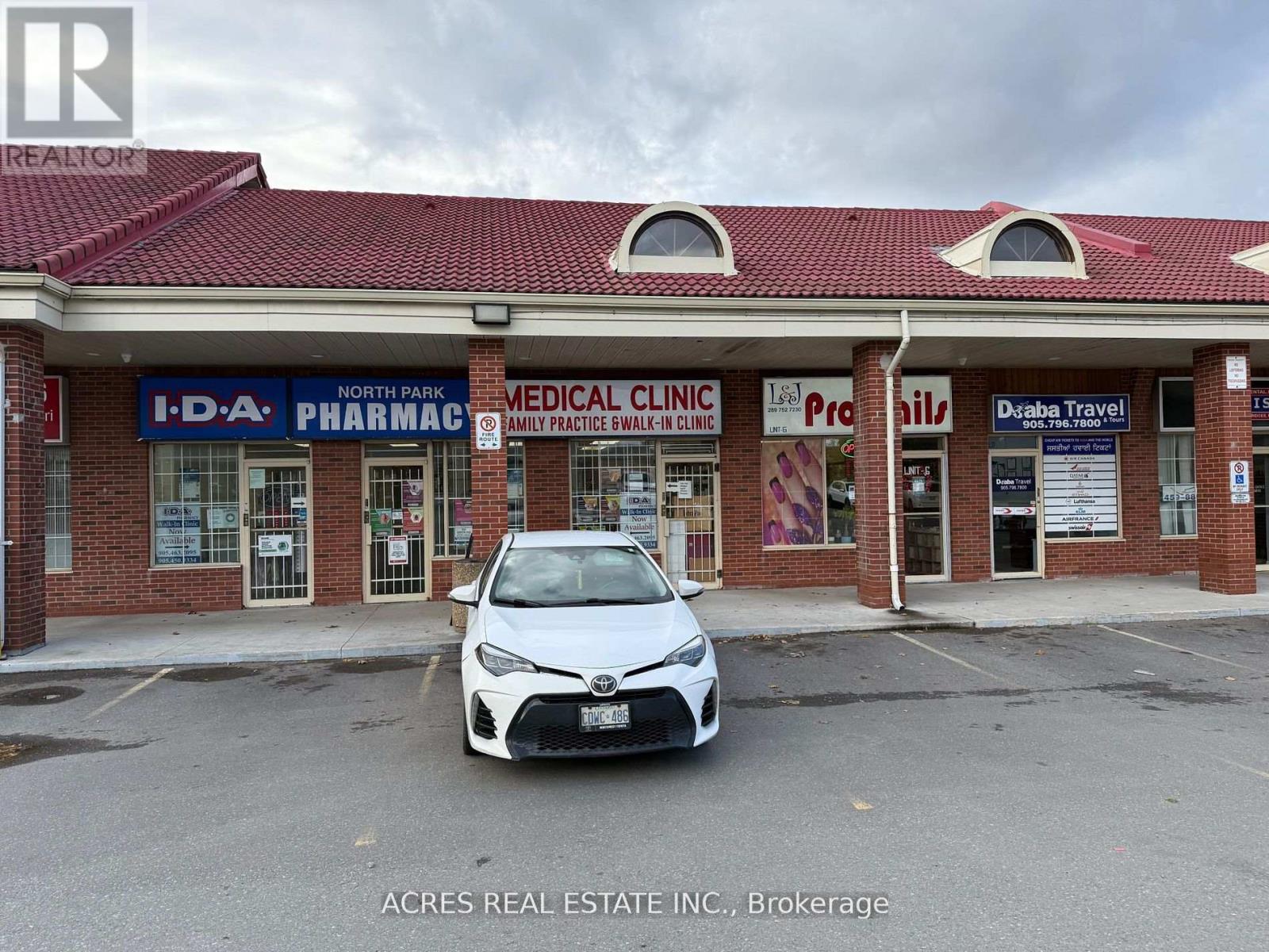 02 - 850 North Park Drive, Brampton, Ontario  L6S 4N5 - Photo 4 - W12068328