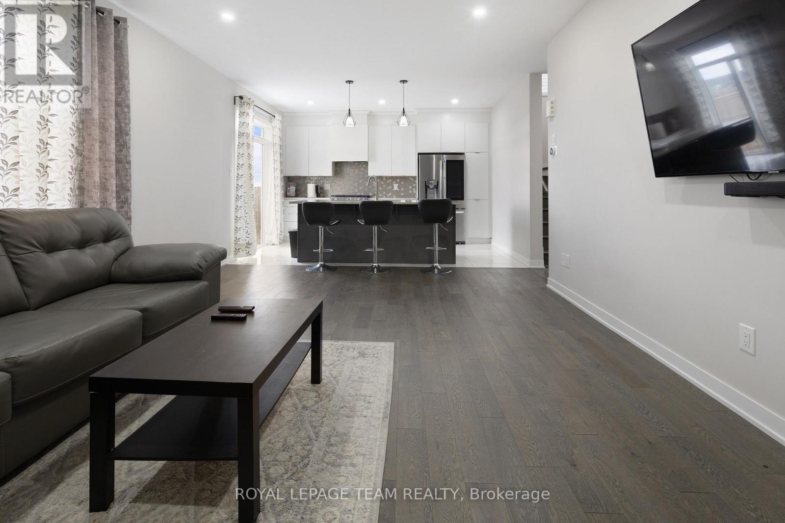 300 Appalachian Circle, Ottawa, Ontario  K2J 6X2 - Photo 9 - X12067995