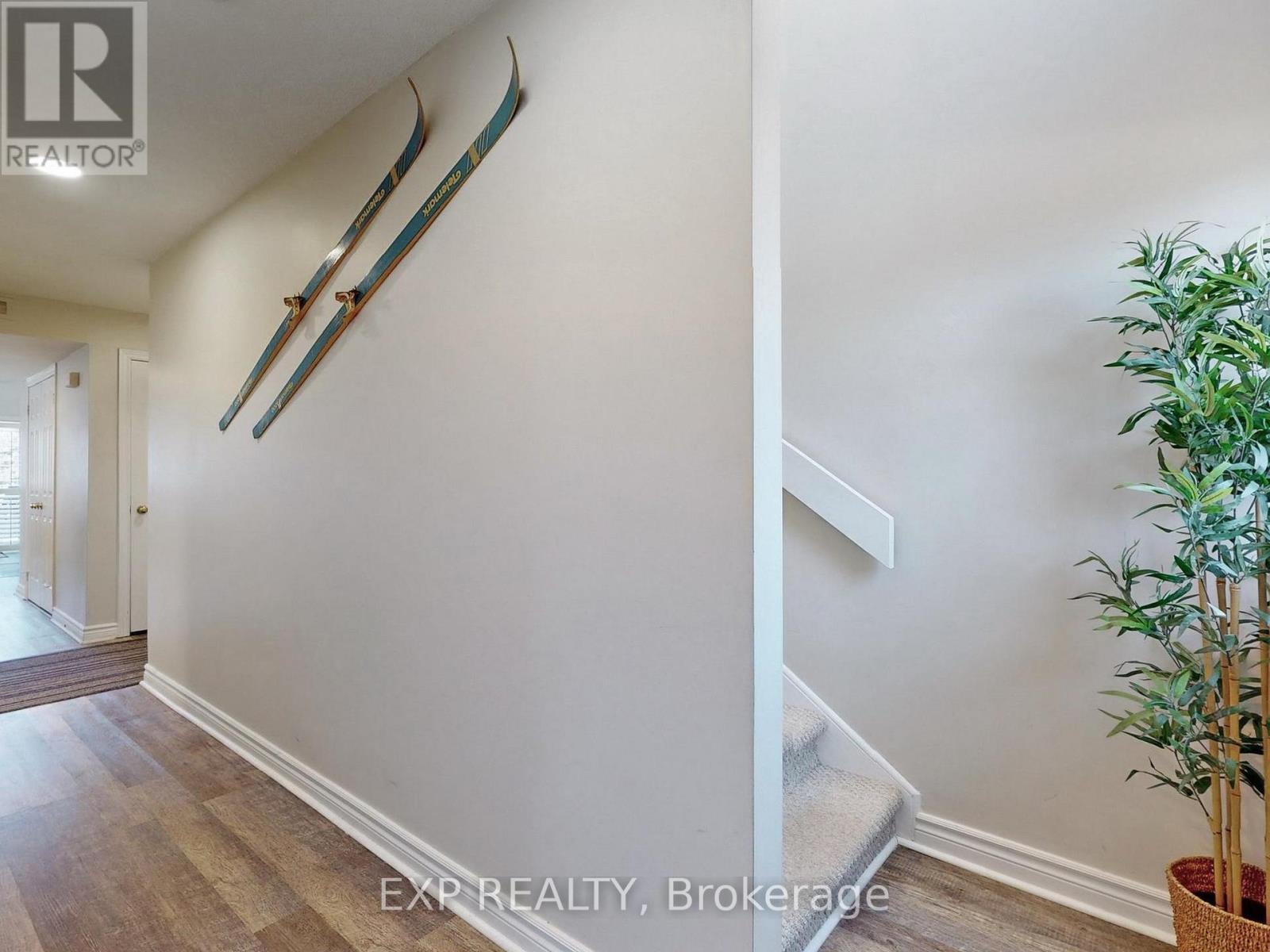 215 - 120 Fairway Court, Blue Mountains, Ontario  L9Y 0P8 - Photo 18 - X12068316