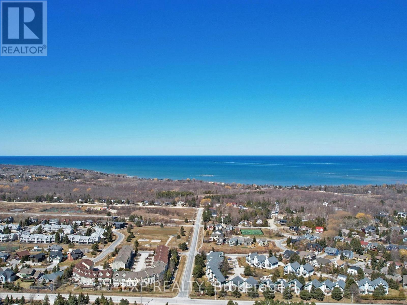 215 - 120 Fairway Court, Blue Mountains, Ontario  L9Y 0P8 - Photo 44 - X12068316
