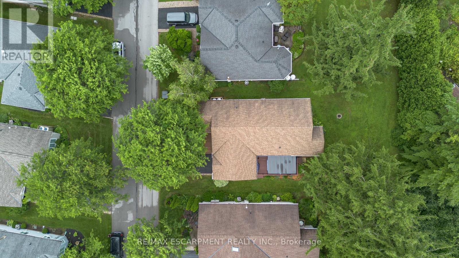105 Glenariff Drive, Hamilton, Ontario  L8B 1A5 - Photo 28 - X12068324