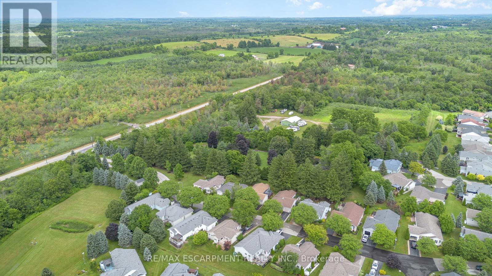105 Glenariff Drive, Hamilton, Ontario  L8B 1A5 - Photo 40 - X12068324