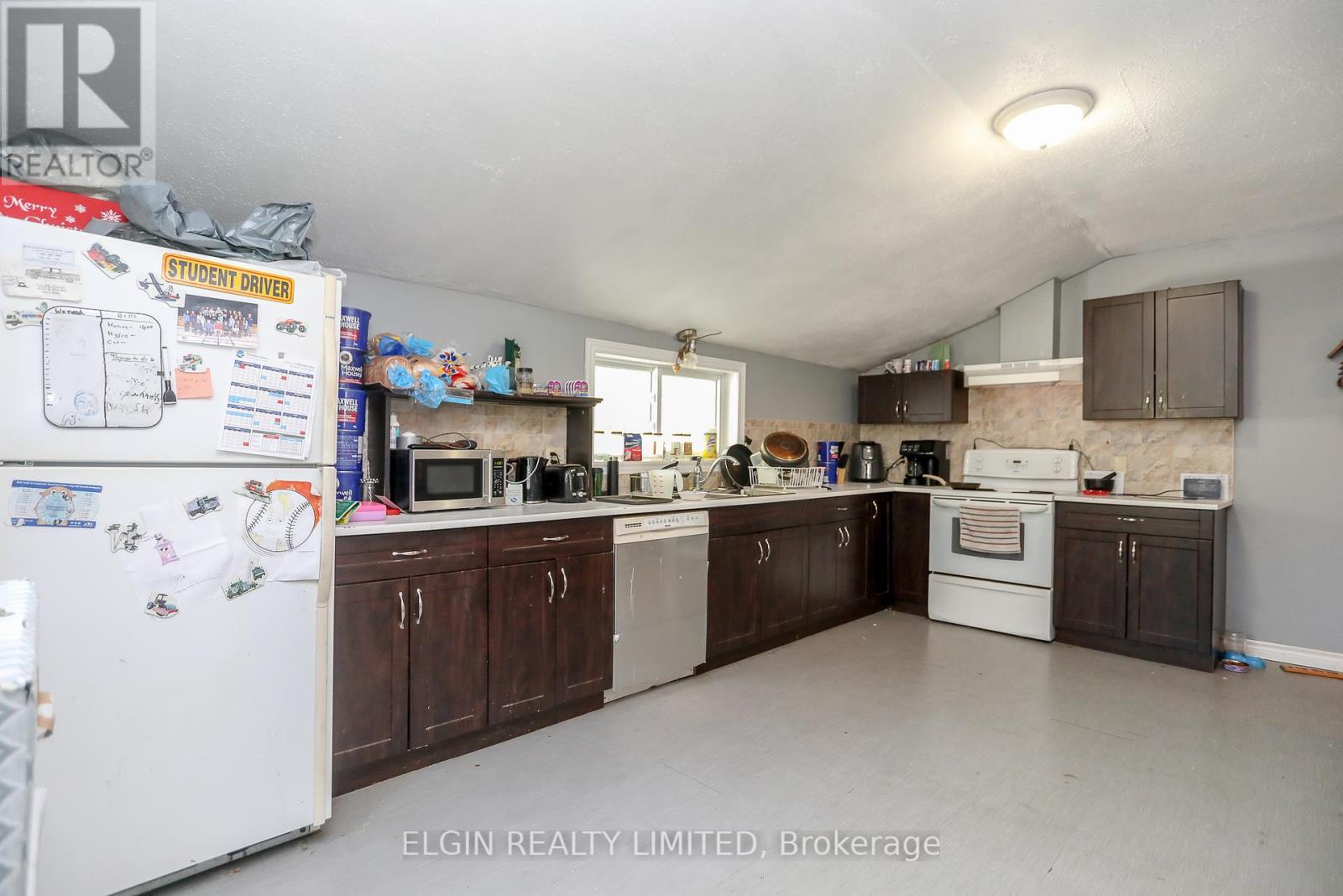 67-69 Elizabeth Street, St. Thomas, Ontario  N5R 2X3 - Photo 32 - X12068403