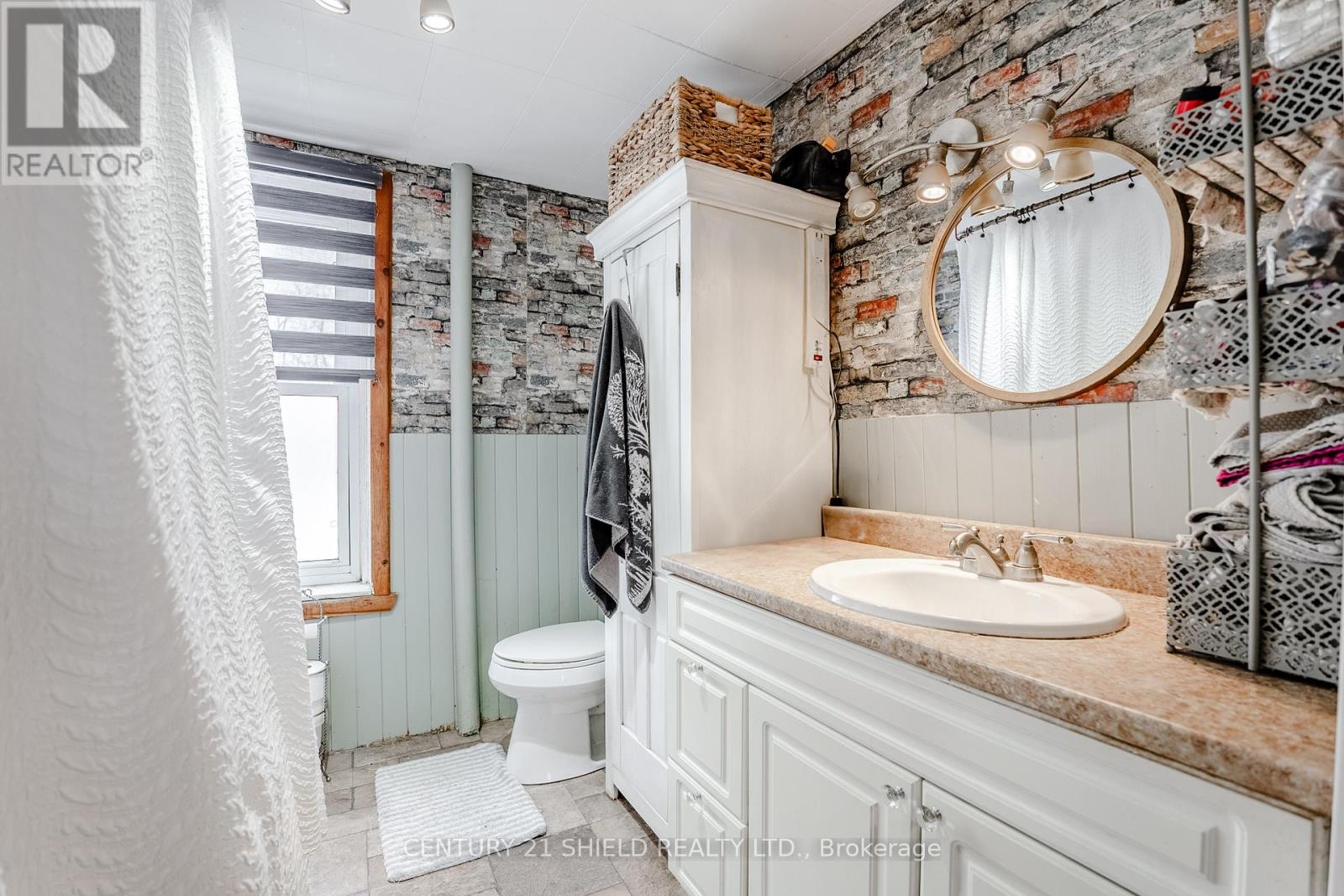 16615 Duff's Corners Road, North Stormont, Ontario  K0C 1V0 - Photo 13 - X12068346