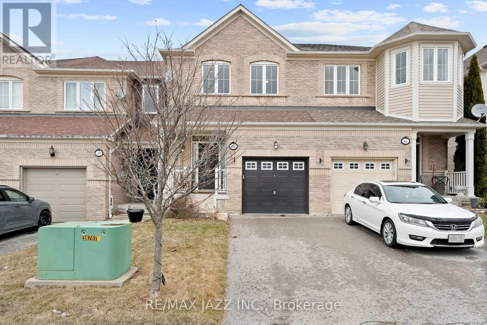 Property at 39 SILVERWOOD CIRCLE image 2