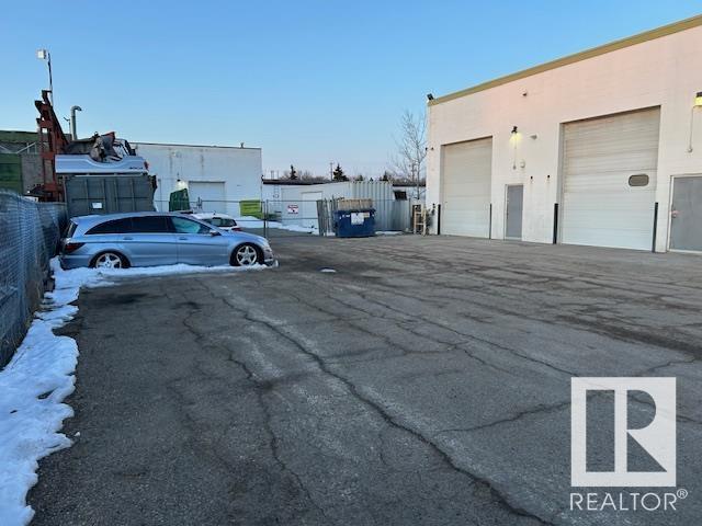 9136 Yellowhead Tr Nw, Edmonton, Alberta  T5B 1G2 - Photo 2 - E4429608