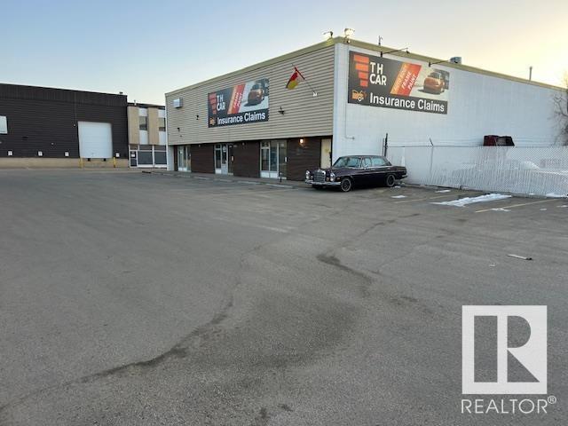 9136 Yellowhead Tr Nw, Edmonton, Alberta  T5B 1G2 - Photo 4 - E4429608