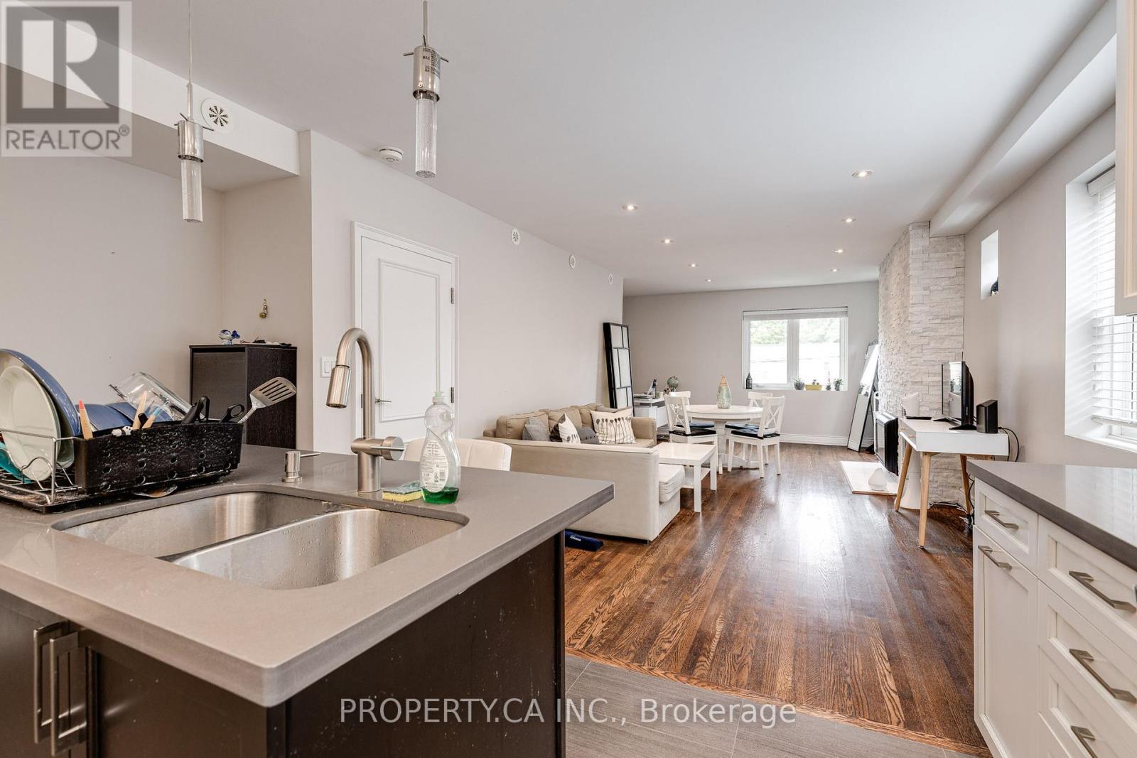 2 - 963 Avenue Road, Toronto, Ontario  M5P 2K9 - Photo 12 - C12068404