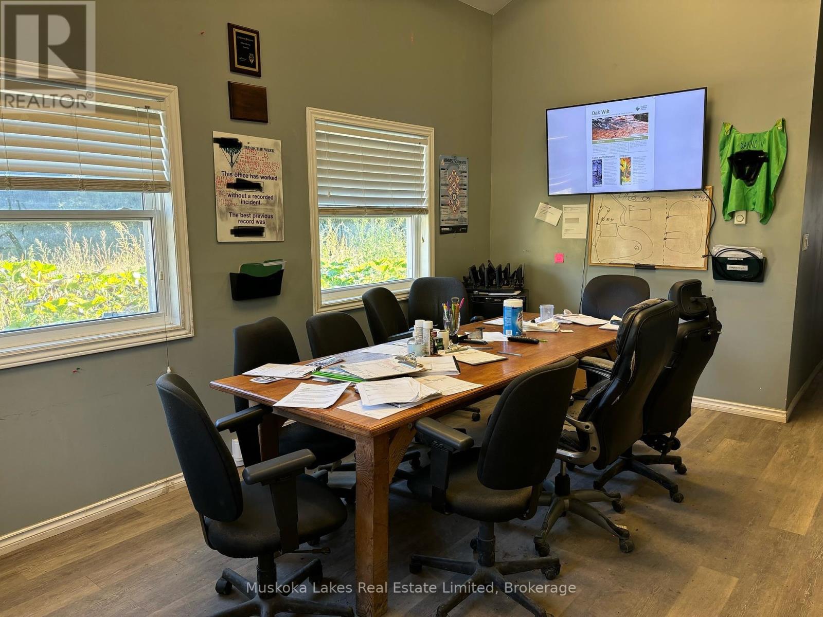 1218 Rosewarne Dr Pvt Drive, Bracebridge, Ontario  P1L 0H7 - Photo 6 - X12059601
