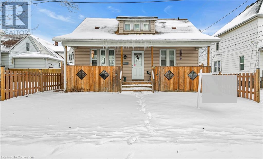 Property at 824 CATARAQUI Street image 1
